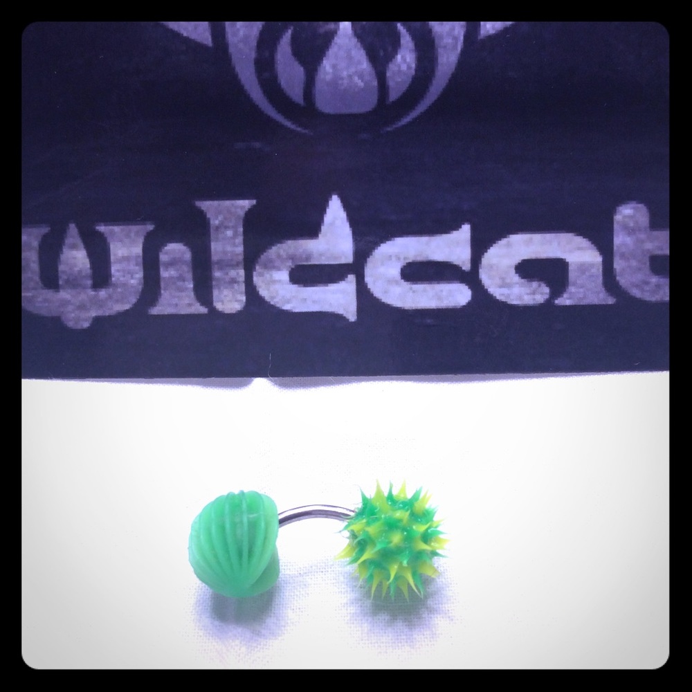 Wildcat Party Ball Belly Piercing